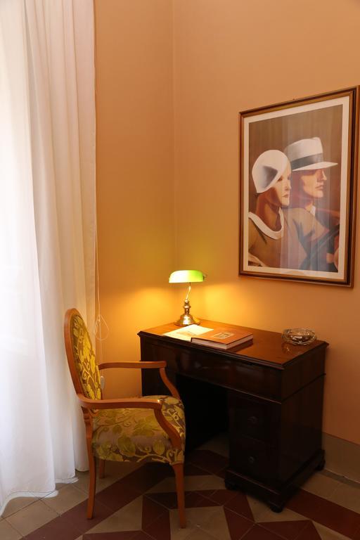 Casa Elide Bed & Breakfast คาตาเนีย ภายนอก รูปภาพ