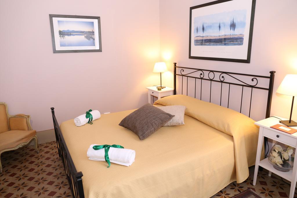 Casa Elide Bed & Breakfast คาตาเนีย ห้อง รูปภาพ