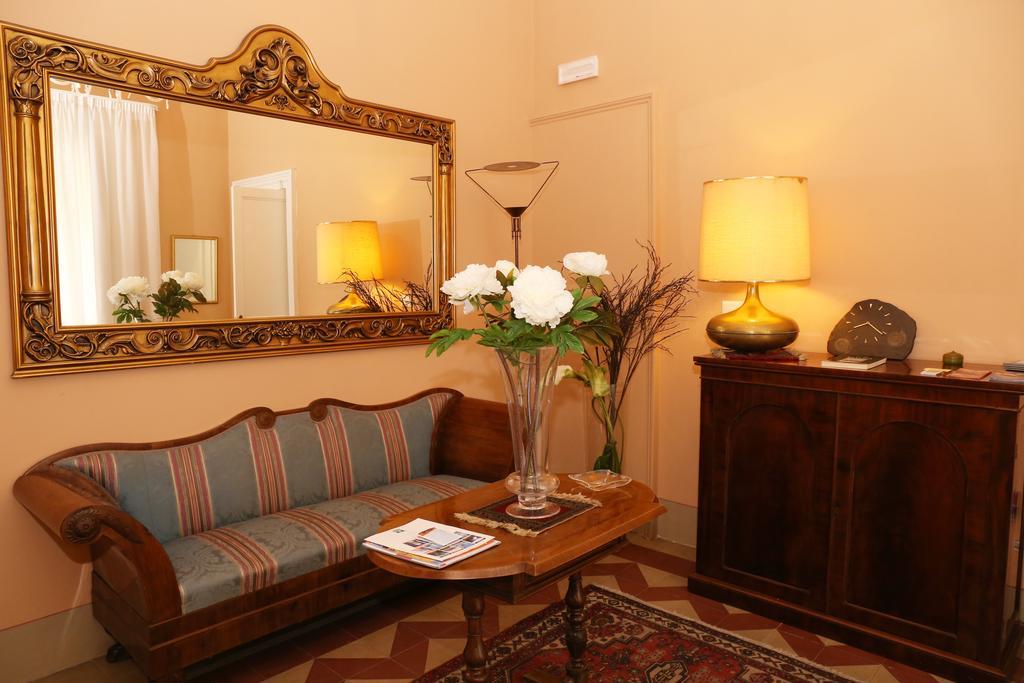 Casa Elide Bed & Breakfast คาตาเนีย ภายนอก รูปภาพ