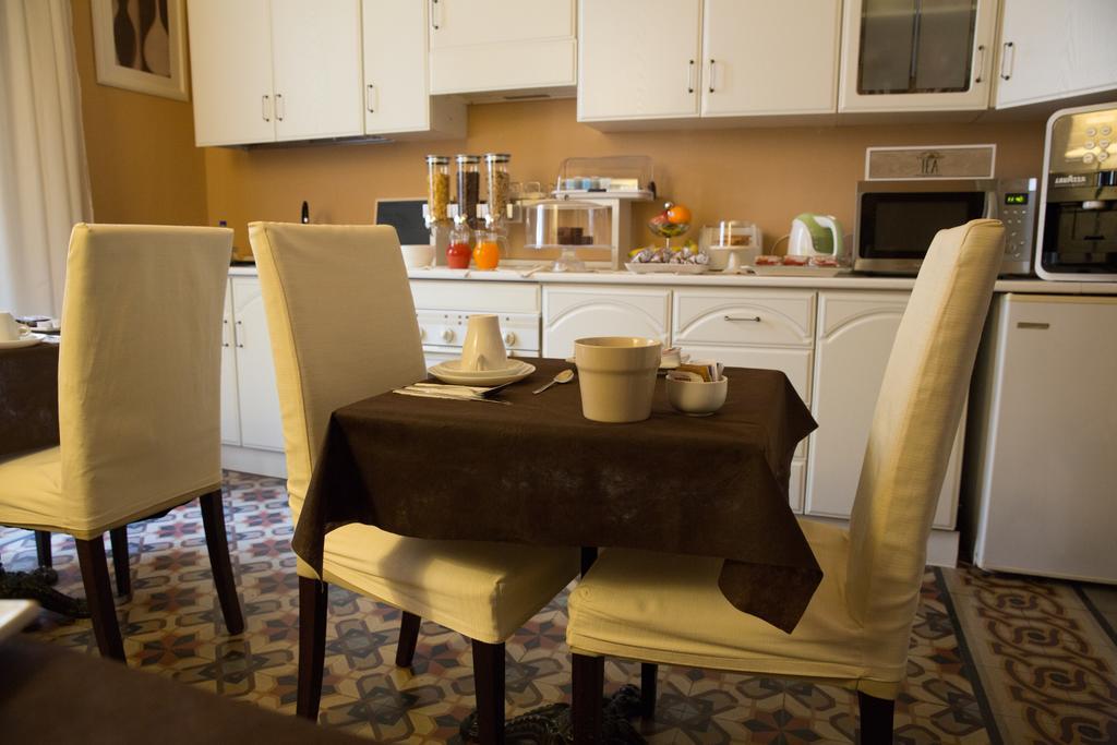 Casa Elide Bed & Breakfast คาตาเนีย ภายนอก รูปภาพ