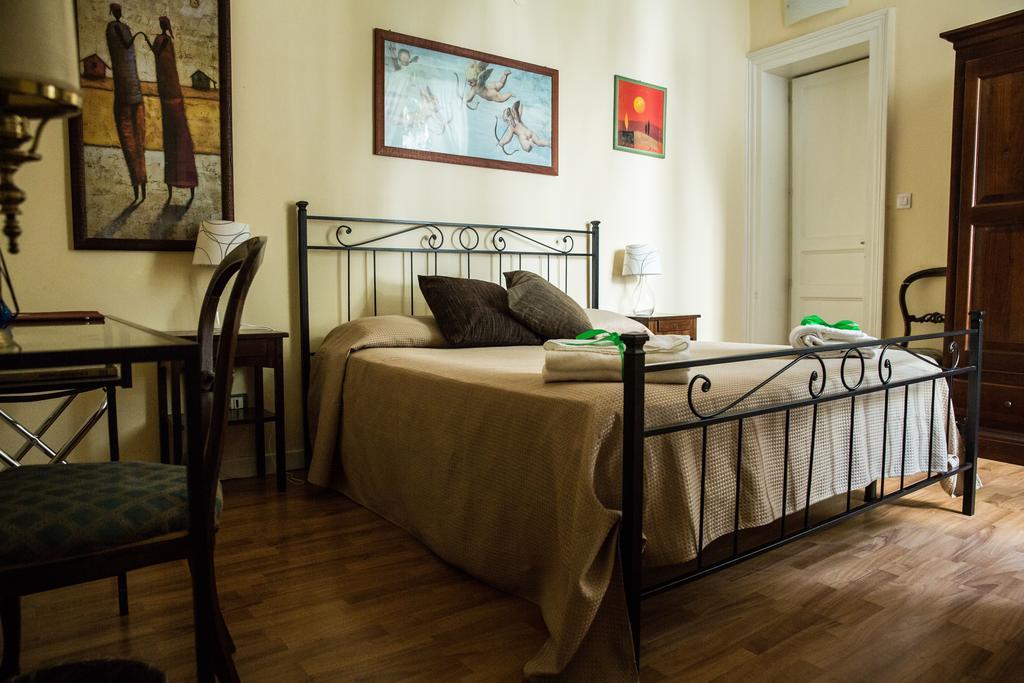 Casa Elide Bed & Breakfast คาตาเนีย ภายนอก รูปภาพ